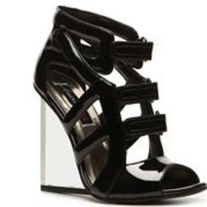 HeartSoul Clear Wedge Womens Sandals/Black